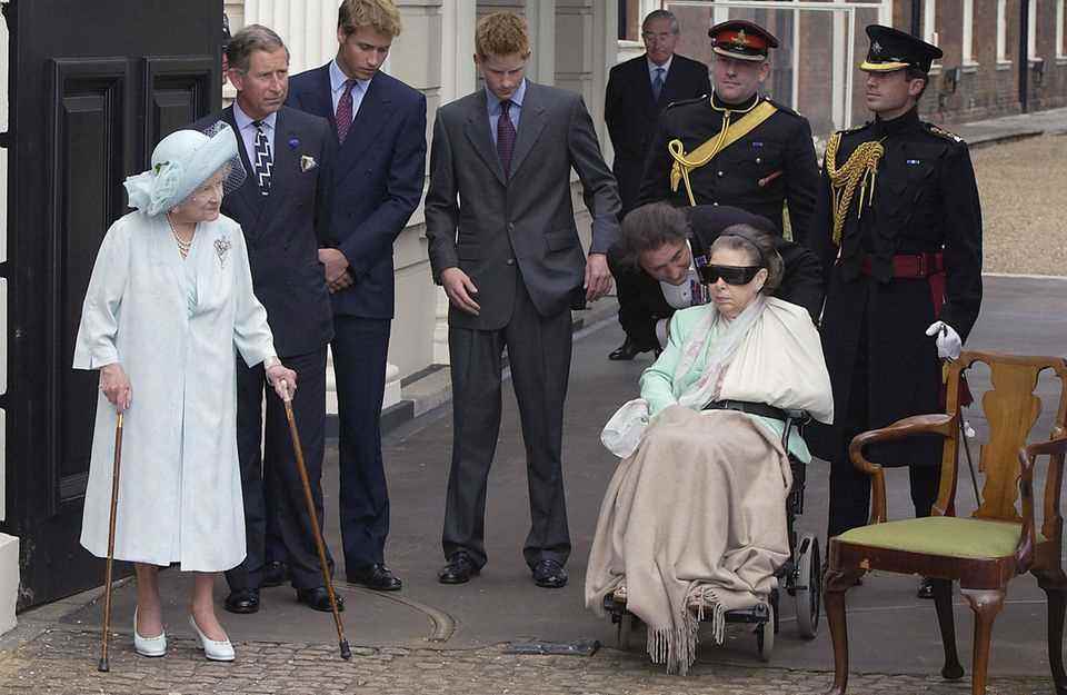 Queen Mum, Prince Charles, Prince William, Prince Harry and Princess Margaret