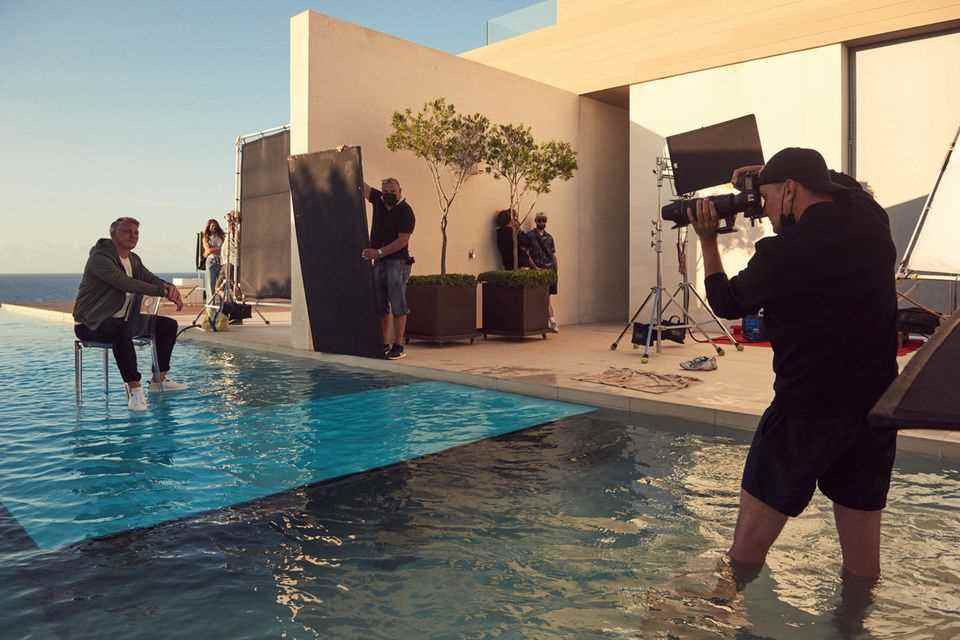 Soccer pro Bastian Schweinsteiger behind the scenes for the new BRAX summer collection.