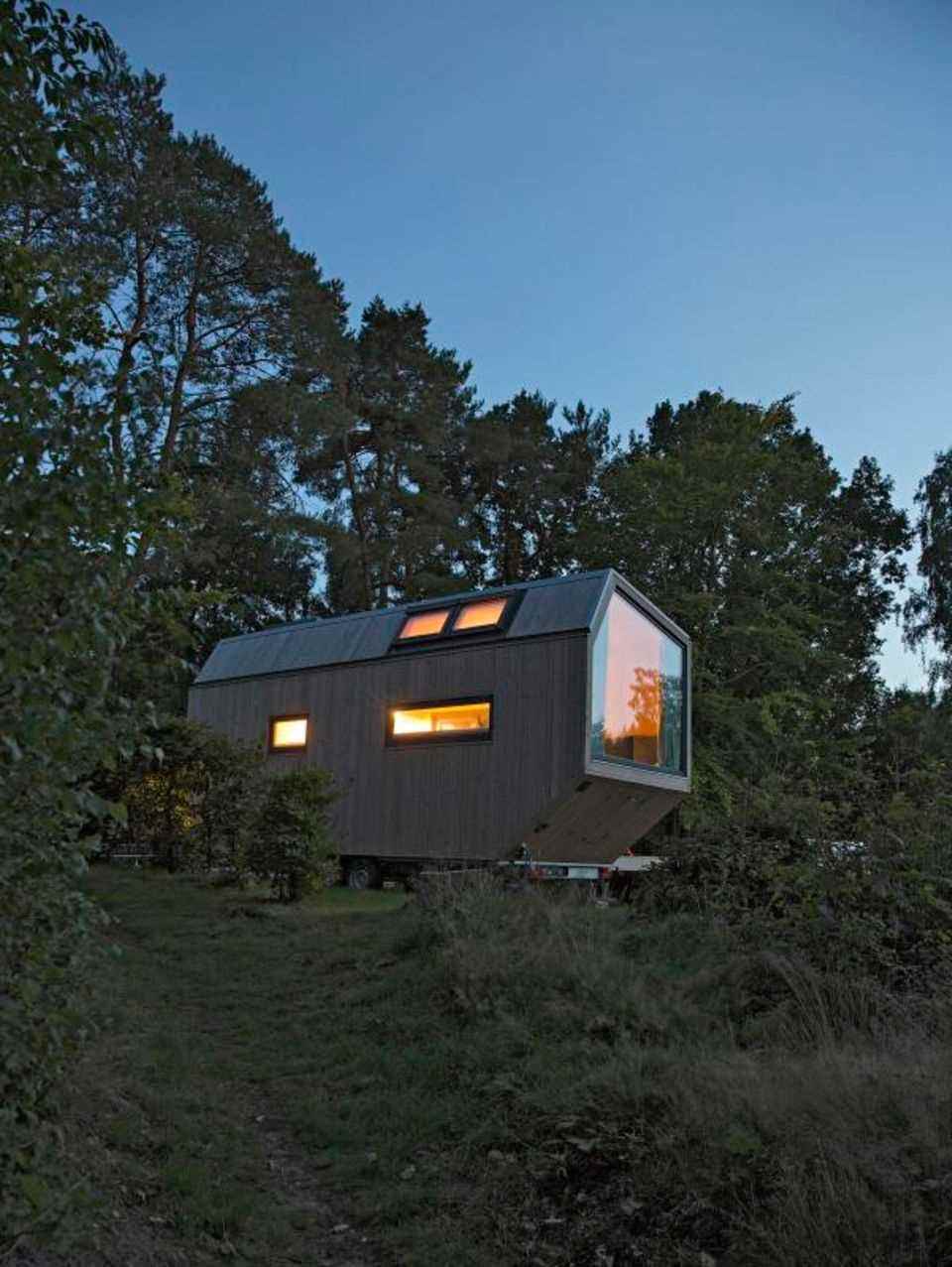 Time out in the Tiny House: The Tiny House at night