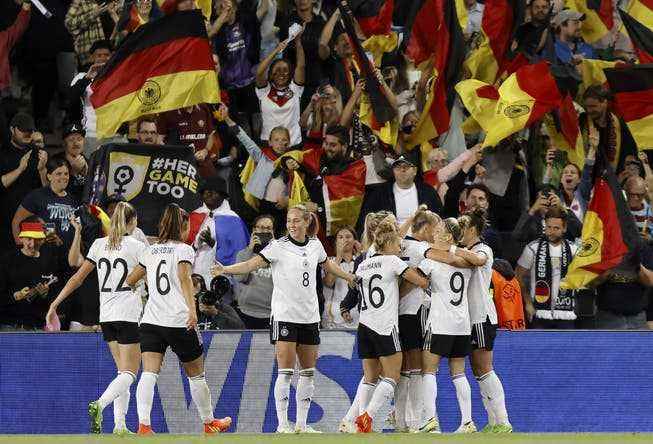 Germany advances to the final thanks to a 2-1 win over France. 