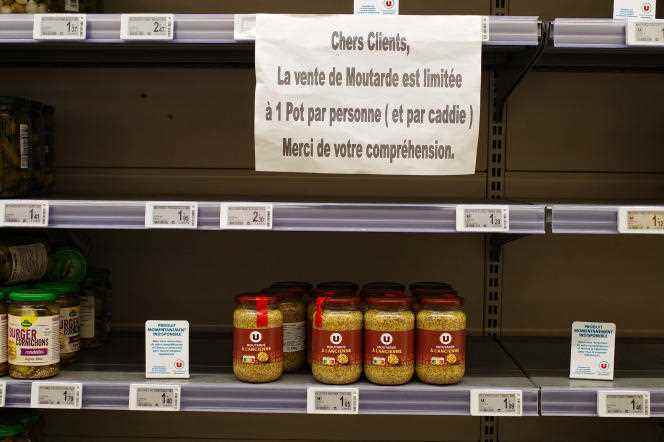 In a supermarket in Montaigu-Vendée (Vendée), June 30, 2022. 