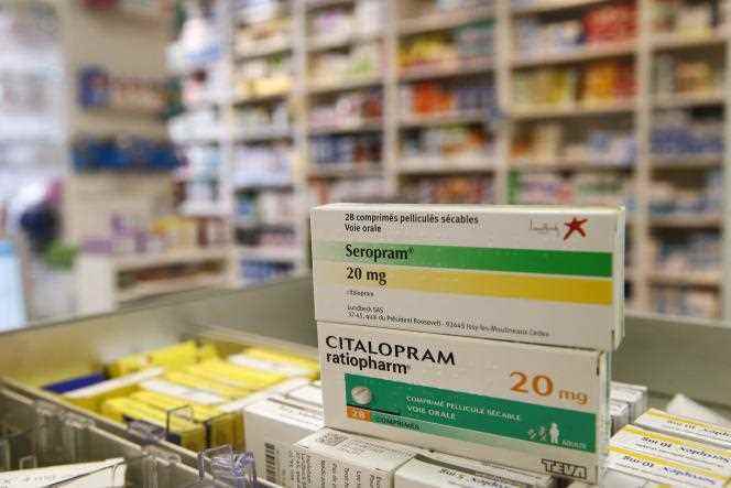 Antidepressant Seropram from the Danish laboratory Lundbeck and its generic, Citalopram.