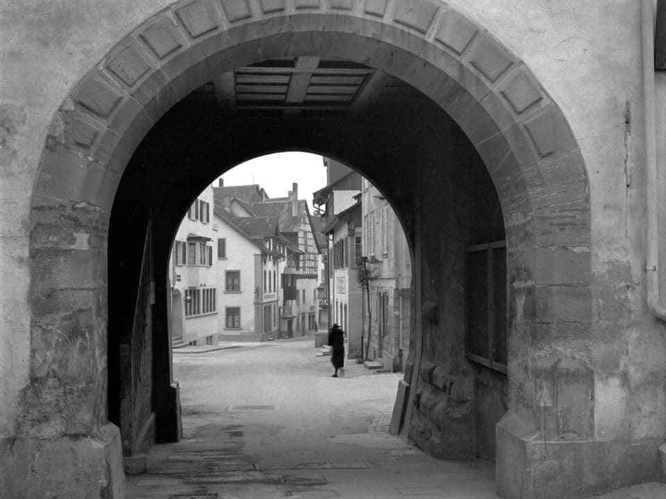 Altstadtgasse of Stein am Rhein, photographed through a gate, photograph from 1947