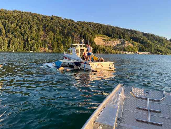 Ein Motorboot ist am Sonntagabend auf dem Obersee gesunken.