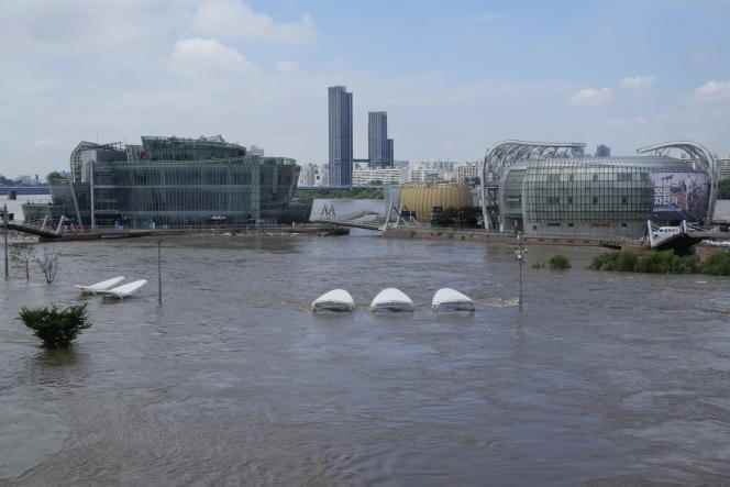The Han River burst its banks, flooding a park in Seoul on August 10, 2022.