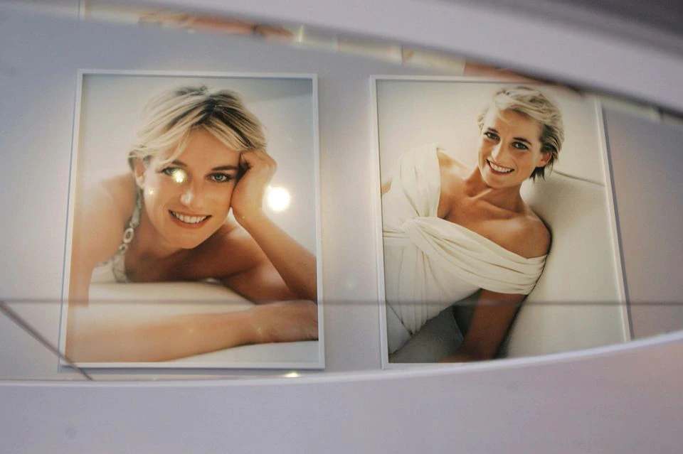 Princess Diana also wears the white, off-the-shoulder blouse for an important occasion: five months before her death in August 1997, she had fashion photographer Mario Testino photograph her in the top for a charity auction of her royal wardrobe.  They are the last official portraits of Lady Diana. 