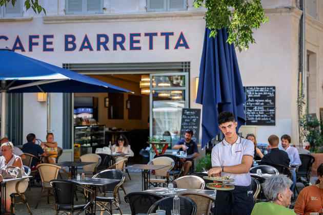 The large Berretta café on Place Saint-Didier. 