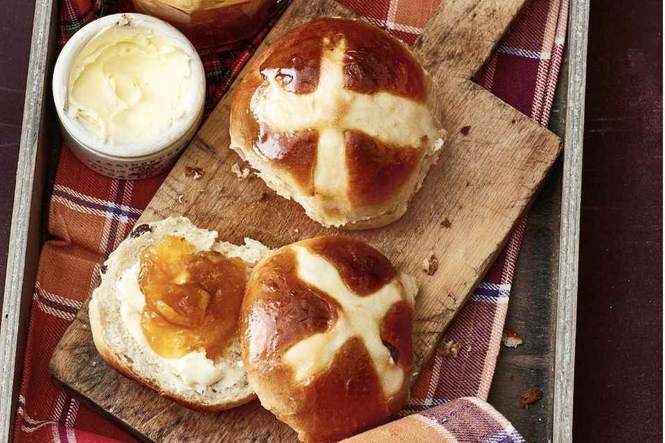 British classics: hot cross buns
