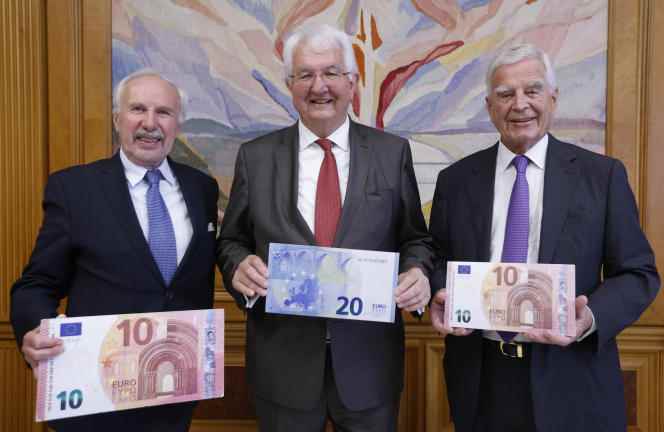 From left to right: Ewald Nowotny, Robert Holzmann and Klaus Liebscher, during their press conference given at the National Bank of Austria, September 19, 2022. Holzmann, in the center, current governor of the central bank, is flanked by his predecessors,