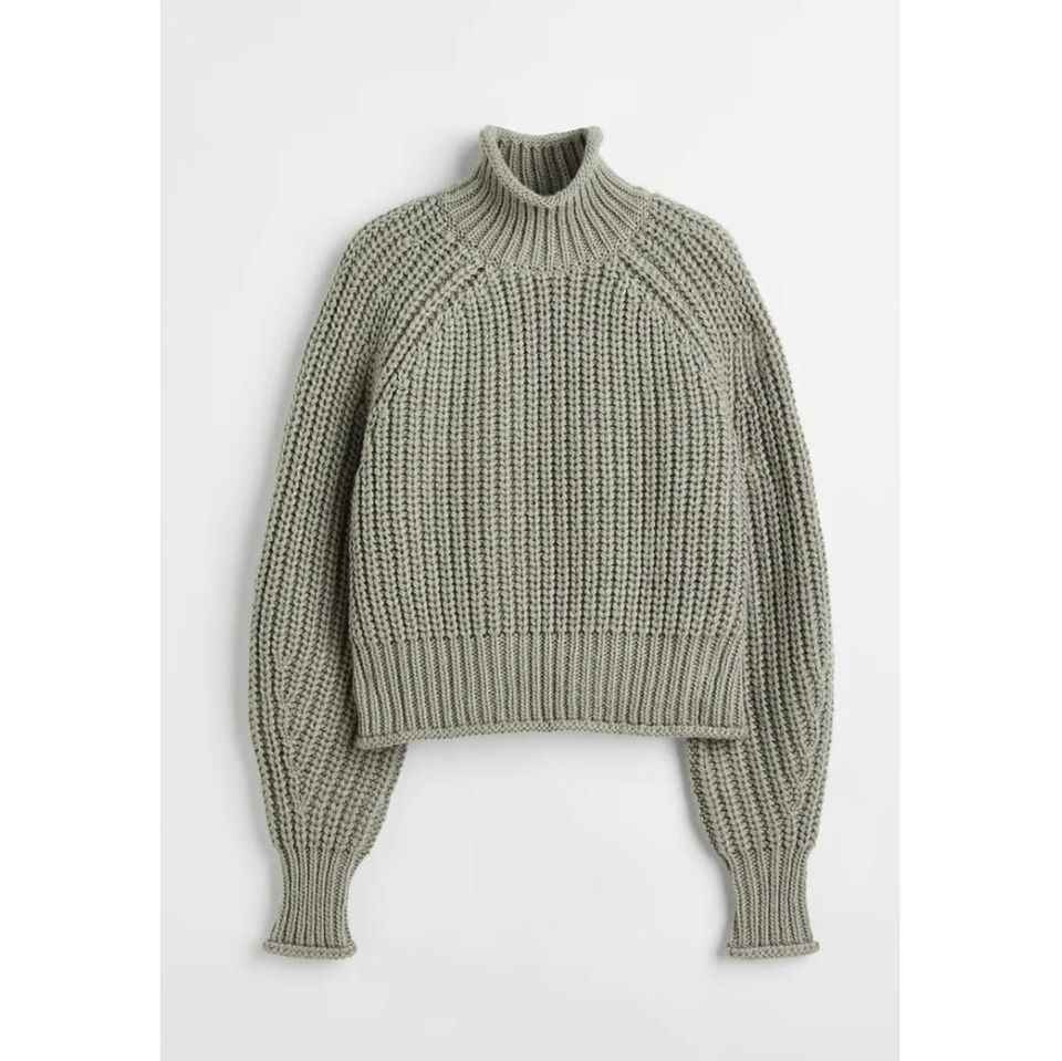 Knit sweater: H&M, approx. 26 euros.