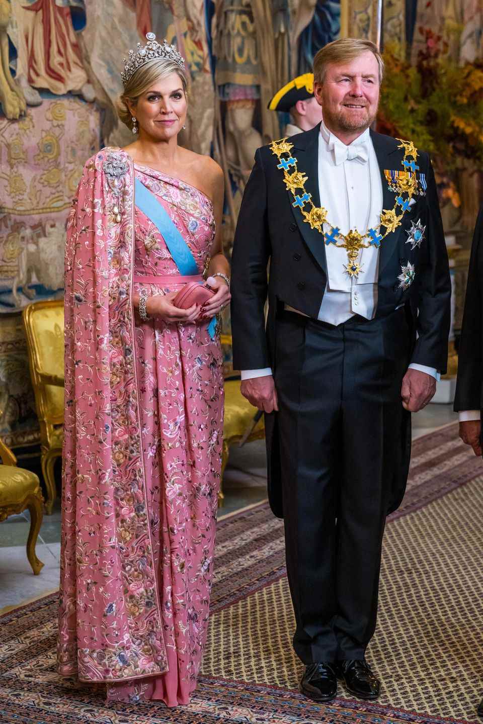 Queen Máxima bets on pink