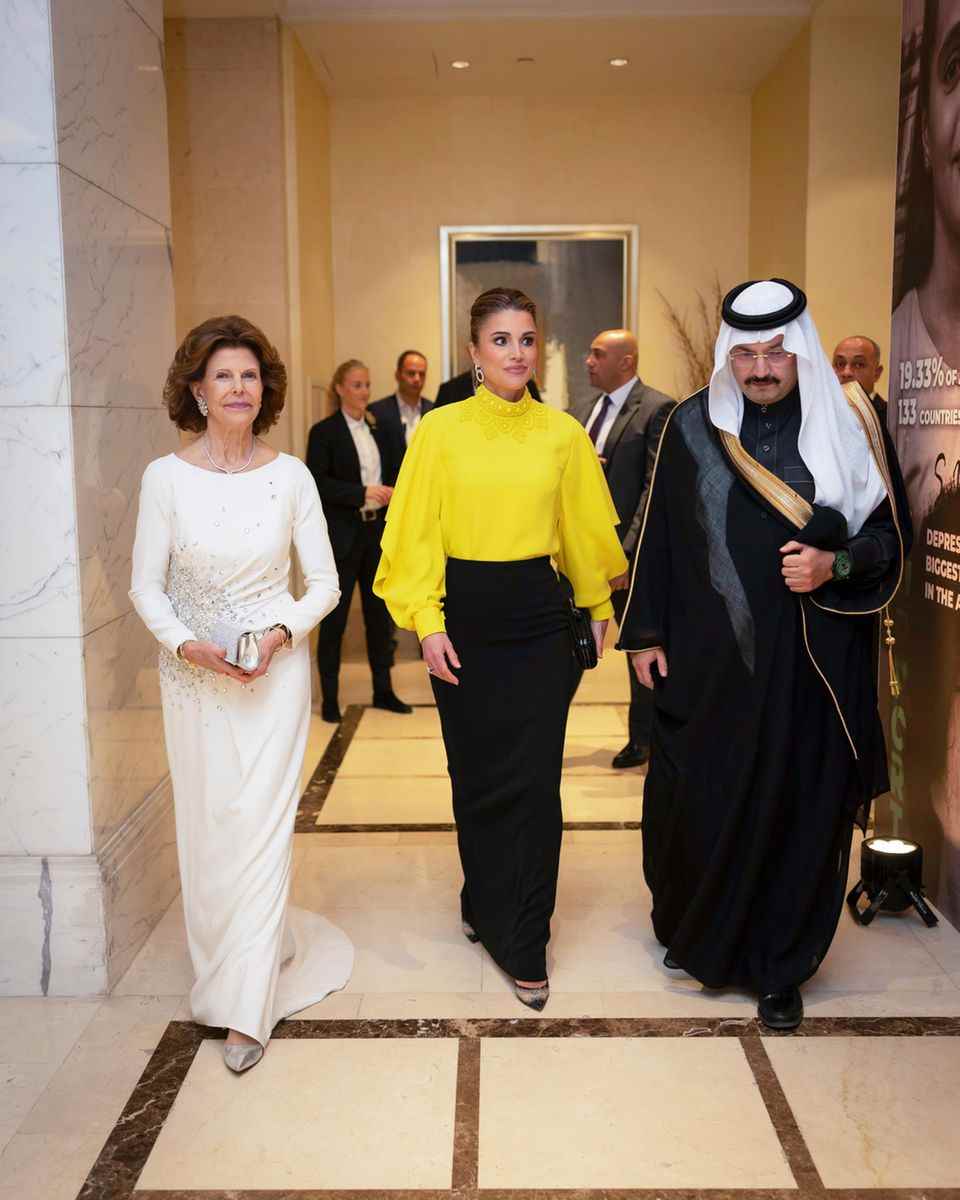 Queen Silvia and Queen Rania at the gala dinner in Amman