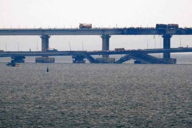 Restoration work on the Crimean Bridge, October 9.