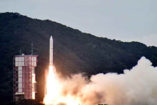 The Epsilon-6 rocket lifts off from its launch pad at Uchinoura Space Center in Kagoshimadu Prefecture, Japan on October 12, 2022.