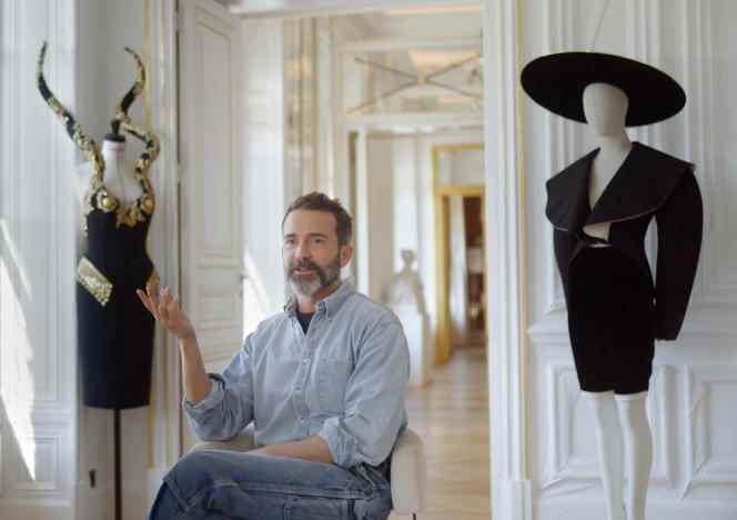Daniel Roseberry in the documentary Shocking Schiaparelli about surreal fashion designer Elsa Schiaparelli.