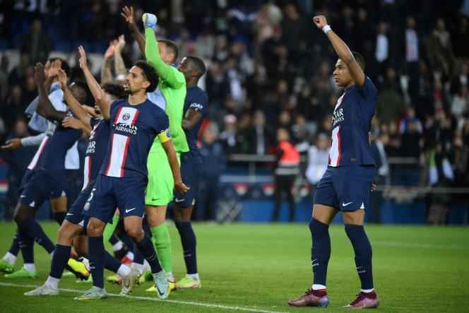 PSG players at the Parc des Princes in Paris on October 1, 2022.