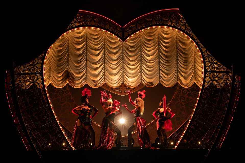 Oxa will be on stage by "Moulin Rouge!  The musical" be visible