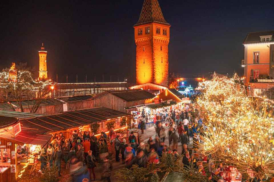 Christmas market at Lake Constance