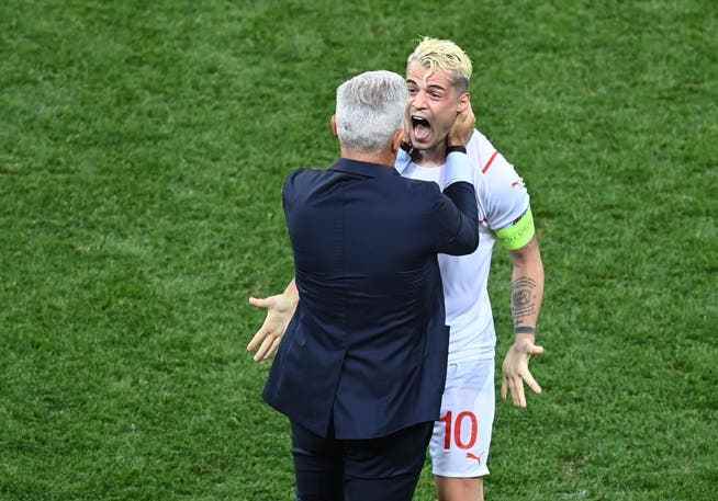 They showed it all: Granit Xhaka and Vladimir Petkovic after beating France in the last 16 of the European Championship.