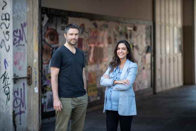 Christoph Birkholz, co-founder of the Impact Hub, pictured here with young entrepreneur Fernanda B. Mutz.