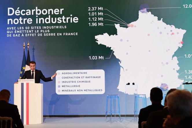 Emmanuel Macron addresses the leaders of the 50 industrial sites that emit the most greenhouse gases in France, at the Élysée Palace, in Paris, on November 8, 2022.