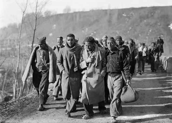 From February 1939, hundreds of thousands of Spanish Republicans fled their country on foot to France, after General Franco's victory.