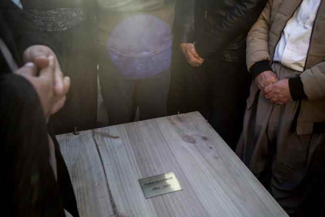 Burial of Shakar Ali Pirot, in Rania (Iraq), on December 26, 2021. The man died while trying to cross the Channel to reach England, on November 24, 2021, on a “small boat”.  Twenty-seven people died in this sinking. 