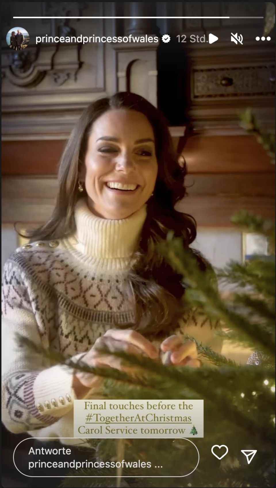 Is Kate also dressed so comfortably and festively for Christmas? 