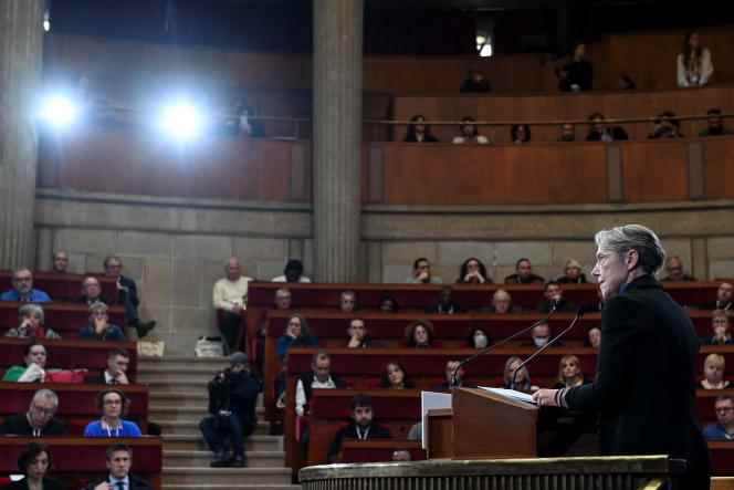 Elisabeh Borne opened the citizens' convention which will debate the end of life, Friday, December 9 at the Economic, Social and Environmental Council (CESE), in Paris.