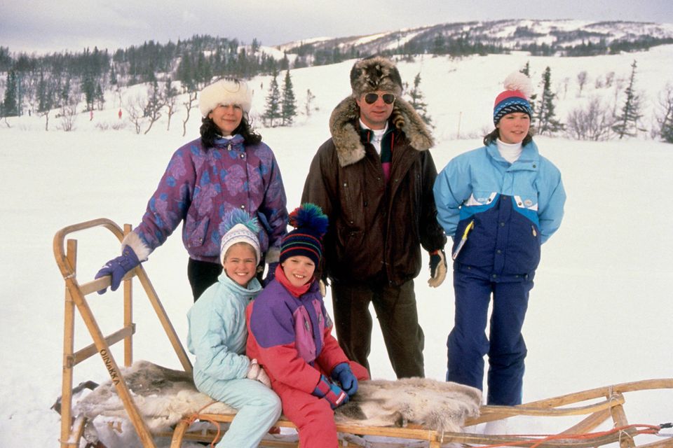 Queen Silvia, King Carl Gustaf, Princess Victoria, Princess Madeleine and Prince Carl Philip on a skiing holiday in Storlien on February 25, 1991.