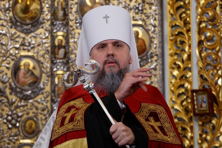 Metropolitan Epifani celebrates Christmas Mass in Uspensky Cathedral for the first time.