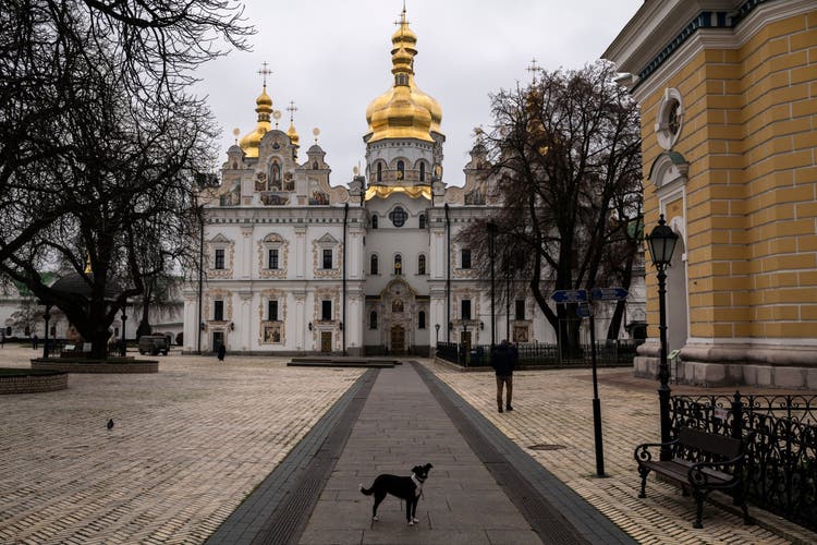 The most important church of the Cave Monastery is the Uspensky Cathedral.  The state terminated the lease of the Ukrainian Orthodox Church, which is close to the Kremlin, at the end of 2022.