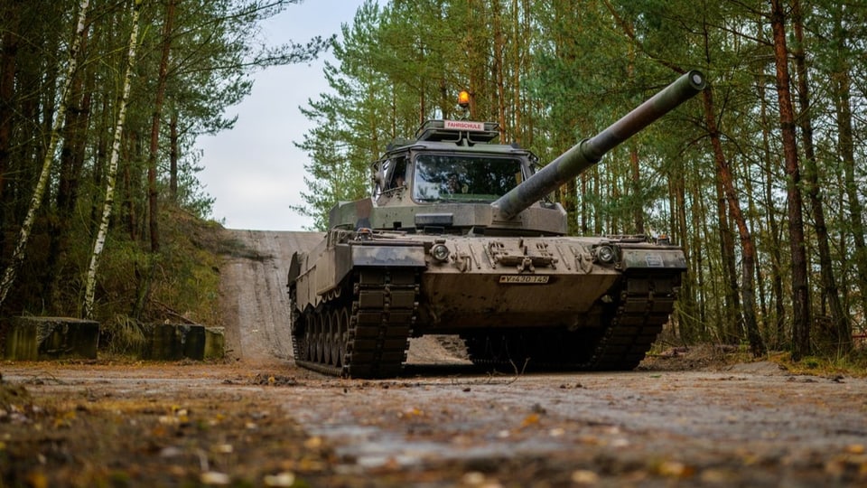 Leopard 2 training in Slovakia
