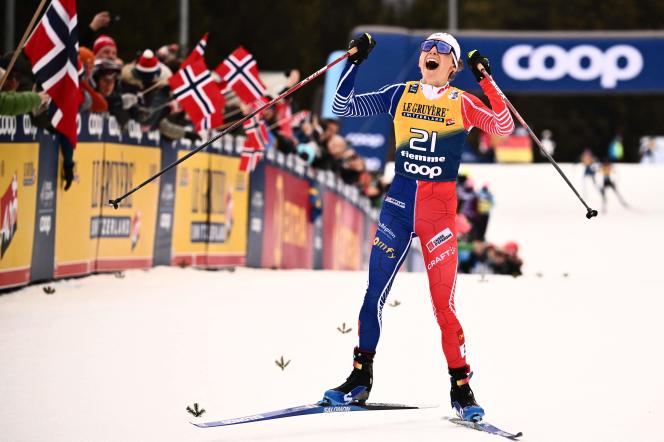 Delphine Claudel, on the finish line of the 10 kilometers of Val di Fiemme, in Italy, on January 8, 2023. 