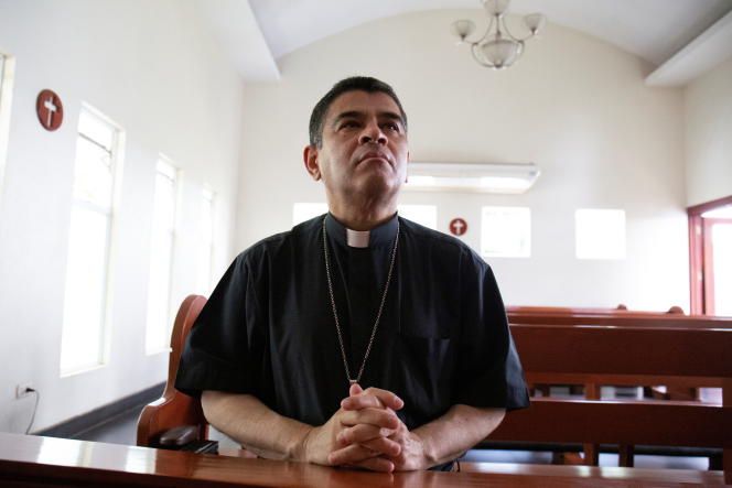 Rolando Alvarez, bishop of Matagalpa, in a church where he had taken refuge to flee police persecution, in Managua (Nicaragua), May 20, 2022. 