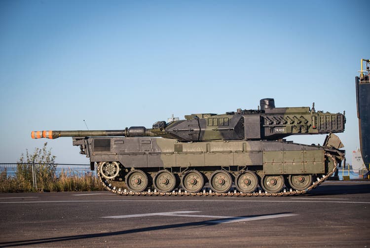The Leopard 2A7 main battle tank.