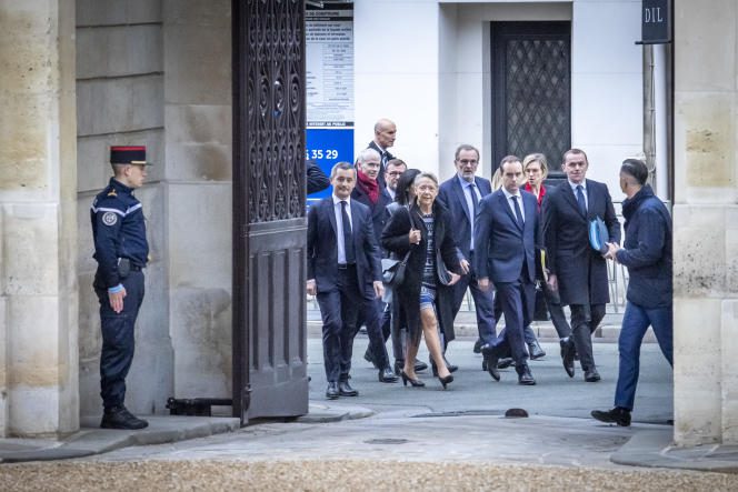 Prime Minister Elisabeth Borne and her government arrive at the Elysée Palace to participate in the first council of ministers of the year, in Paris, on January 4, 2023.