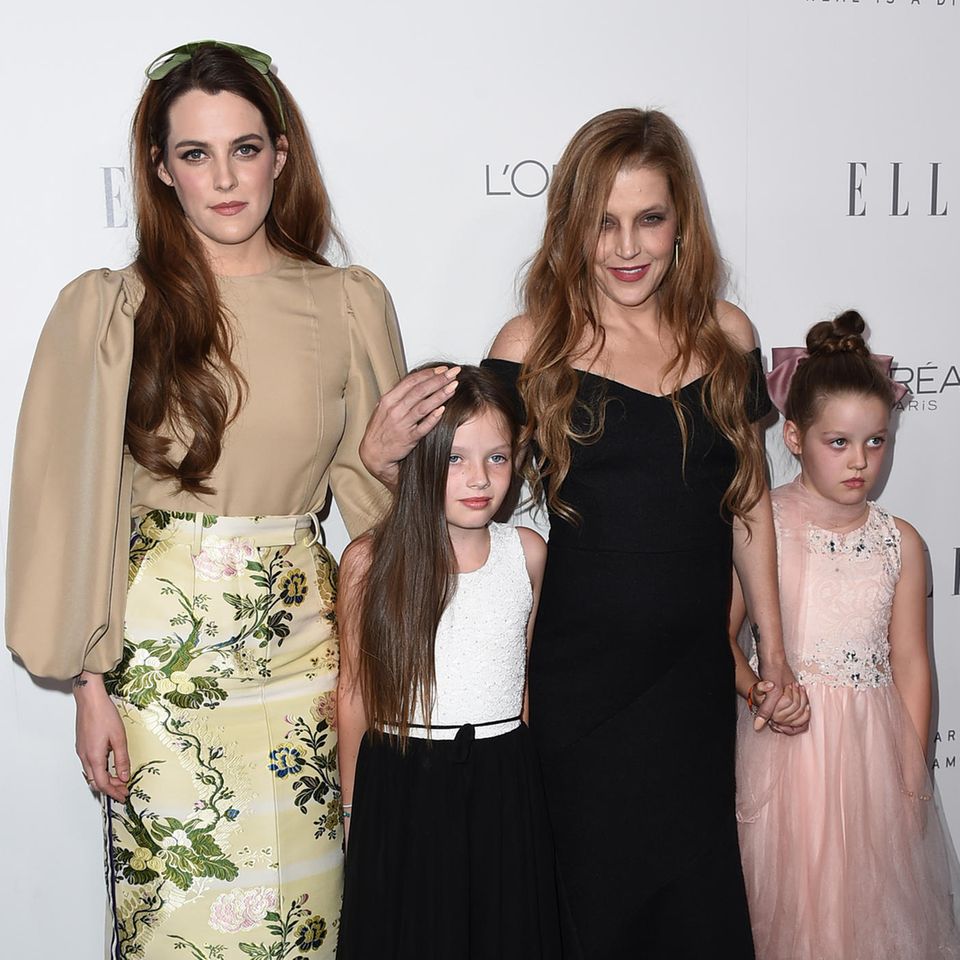Lisa Marie Presley (†) with her daughters Riley Keough and Finley and Harper Lockwood