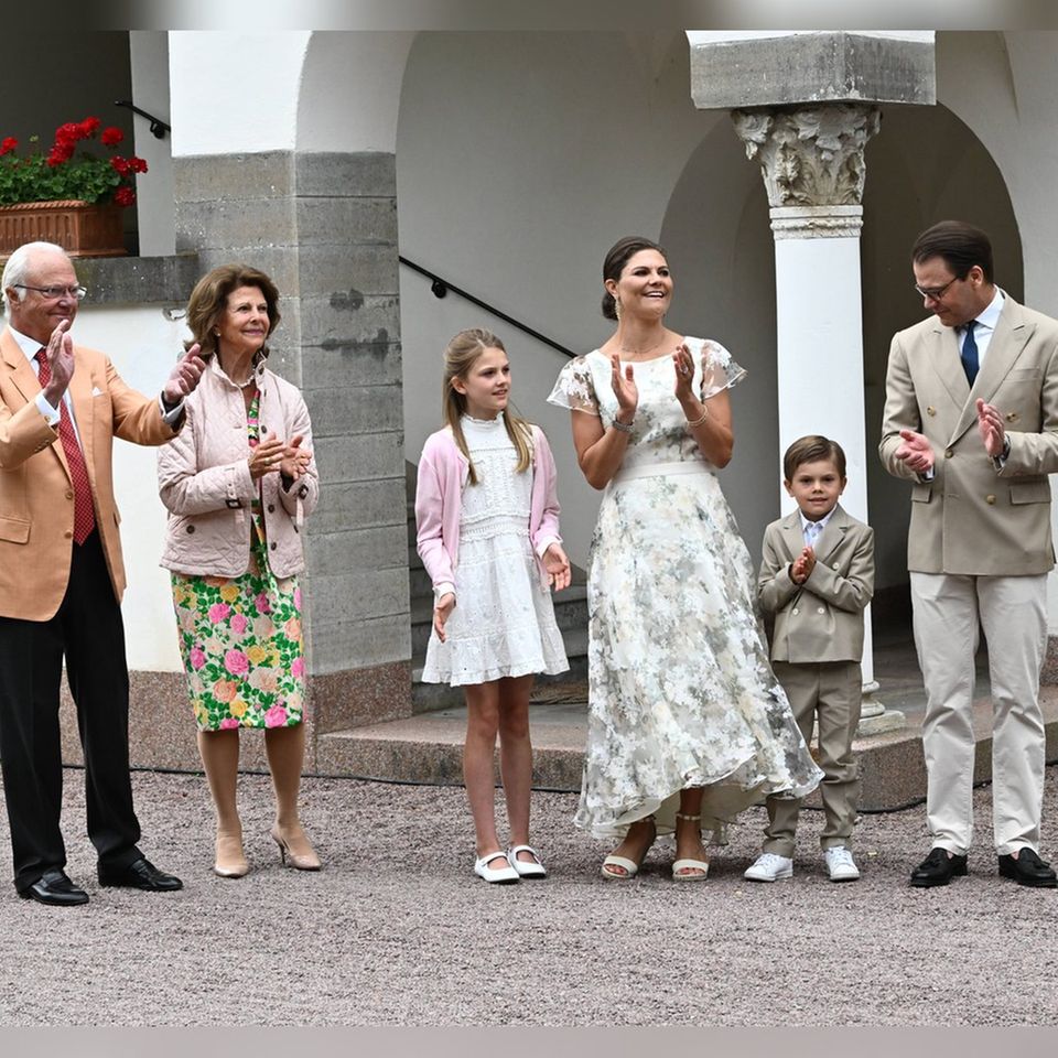 The Swedish royal family visibly enjoyed Crown Princess Victoria's day of honor (3rd from right).