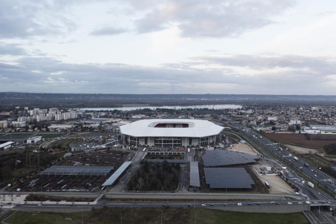 The Groupama Stadium, home of Olympique Lyonnais, and its fleet of photovoltaic panels, in Décines-Charpieu (Rhône), December 9, 2021.