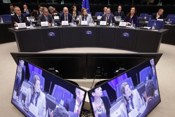 Roberta Metsola, President of the European Parliament, and the presidents of the political groups during a special meeting to end the mandate of Eva Kaili, in Strasbourg, on December 13, 2022.