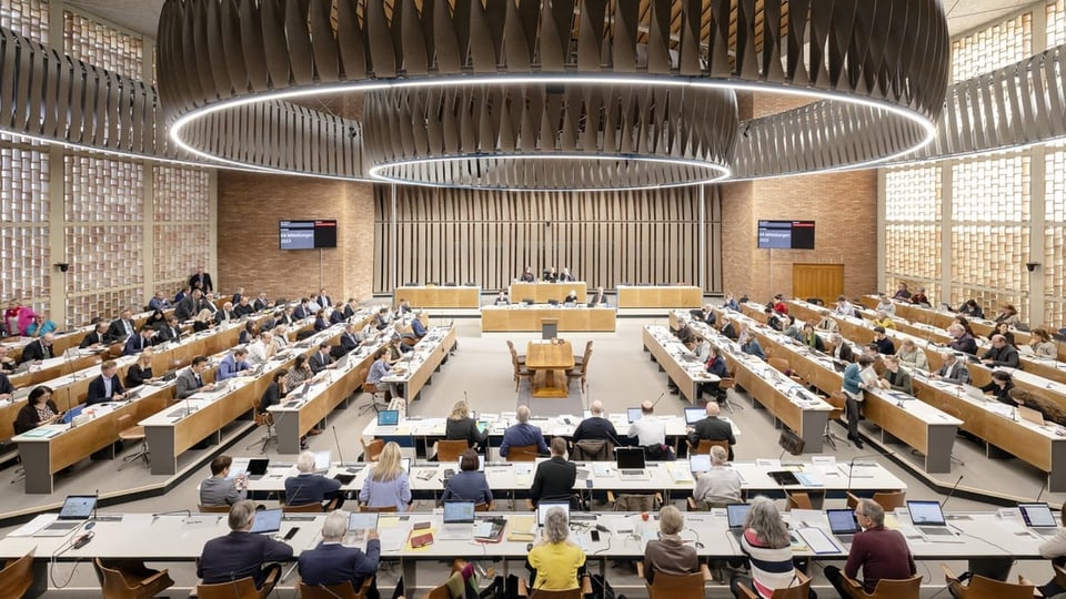 View of the cantonal council chamber in the Bullingerkirche.
