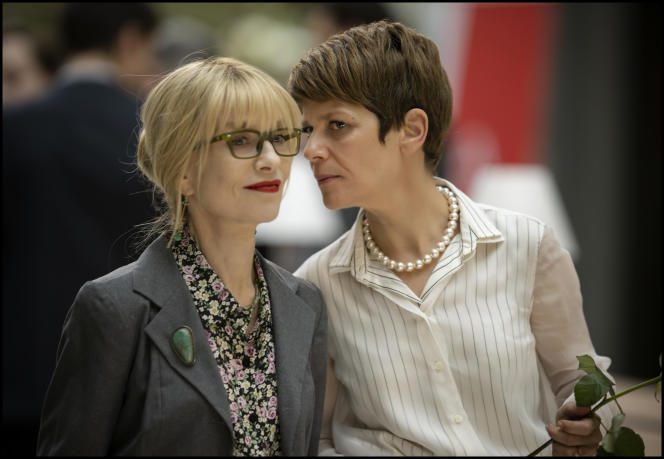 Maureen Kearney (Isabelle Huppert) and Anne Lauvergeon (Marina Foïs) in “La Syndicaliste”, by Jean-Paul Salomé.
