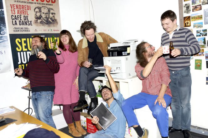 The Astereotypie group, on December 9, 2022, in the Ferber studios, in Paris.  From left to right: Eric Dubessay, Claire Ottaway, Benoît Guivarch, Christophe L'Huillier, Arthur B. Gillette, Stanislas Carmont.