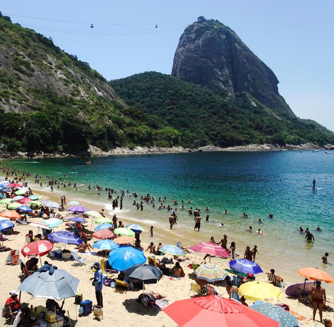 The Sugarloaf dominates the Praia Vermelha (the red beach), a heavenly cove in the heart of the city of Rio.  Here in February 2019.