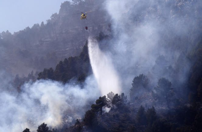 In Castellon, in the Valencia region, another giant forest fire has mobilized firefighters in recent days, before being stabilized on Friday.  According to the regional government, nearly 4,700 hectares have been burned.