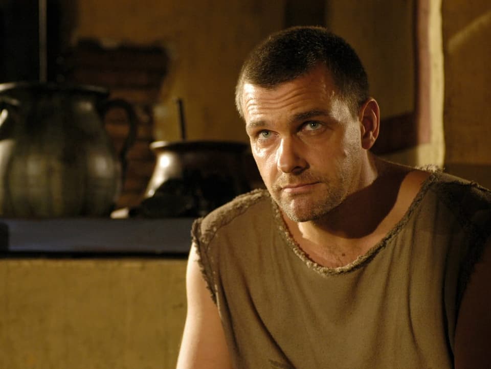 Close-up of Ray Stevenson in the TV series «Rome»