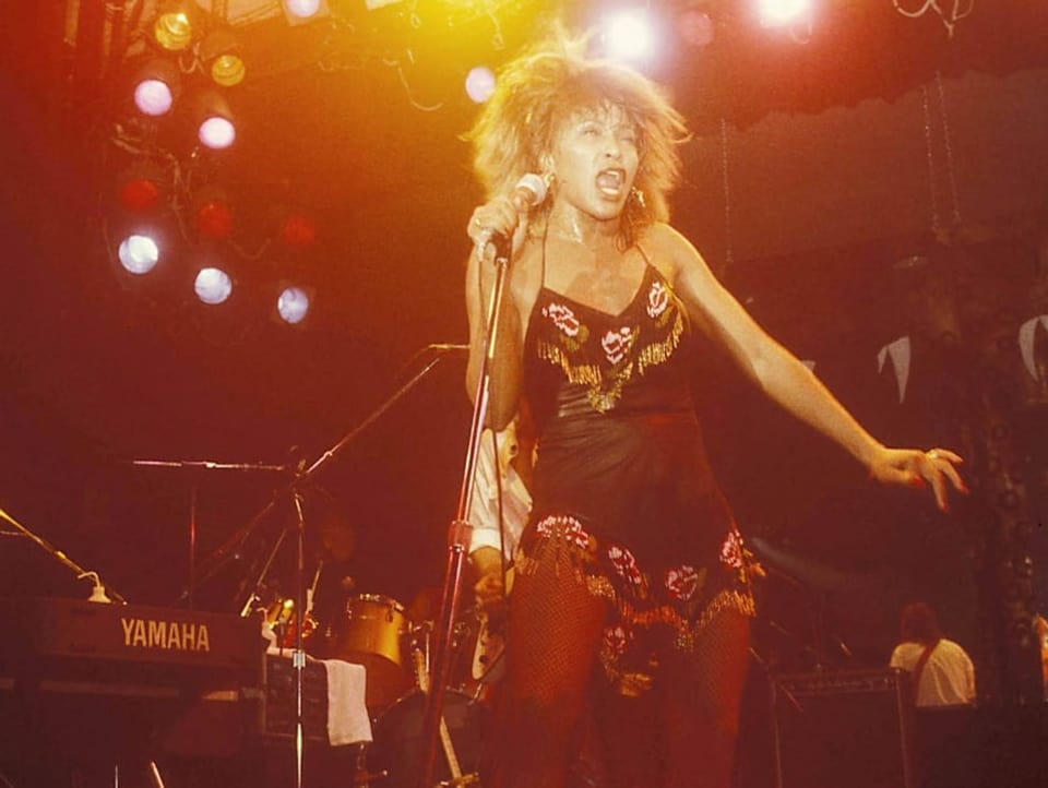 Tina Turne on stage