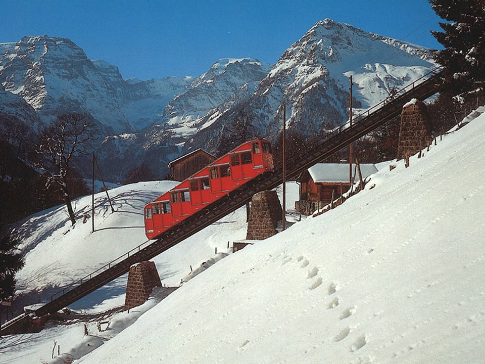 Braunwaldbahn red cars 1966 to 1997