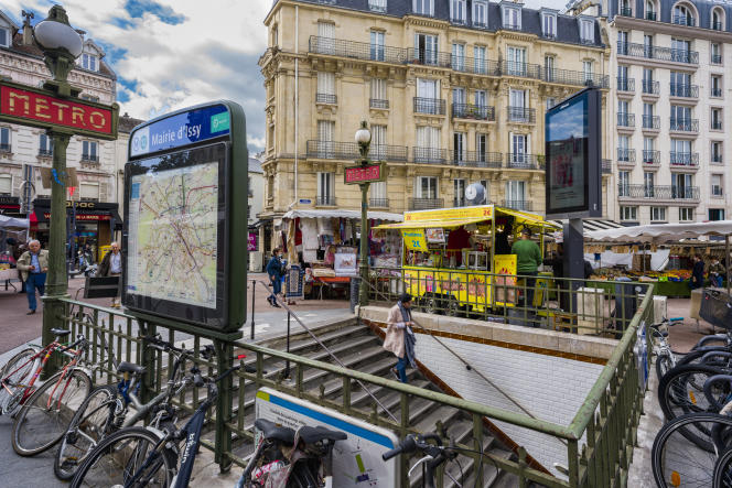 In Issy-les-Moulineaux (Hauts-de-Seine), the surroundings of metro line 12 stations, which concentrate shops, remain the areas most in demand by property buyers.